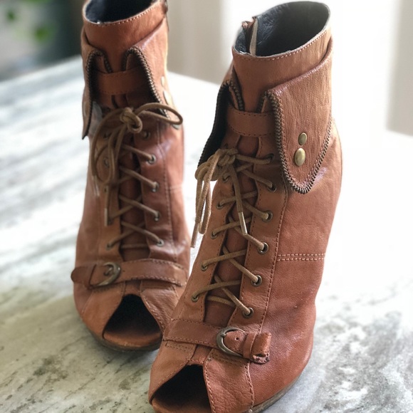 Truvio leather open toed booties - Picture 4 of 5